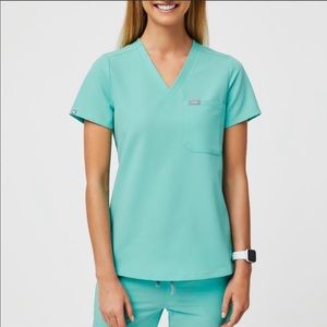 FIGS Limited Edition **Aqua** jogger set